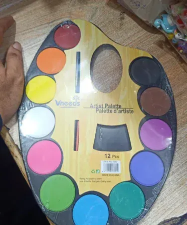 12‑color Water Colors Paint Set – vibrant artist palette – Khareedo Kharedo, imagecaption=Water Colors Paint Set 12 Colors – perfect for sketching, blending and creating vivid artwork,