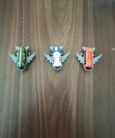 Pack of 3 Mini Pullback Aeroplanes – colorful toy airplanes for kids, imagecaption=Three mini pullback aeroplanes included in the pack, perfect for imaginative play.