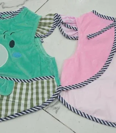 China Baby Food Apron Bib Pack 2 with Back Plastic Sheet – protective feeding bib for babies 18‑24 months, imagecaption=China Baby Food Apron Bib Pack 2 – keep your baby clean during meals.