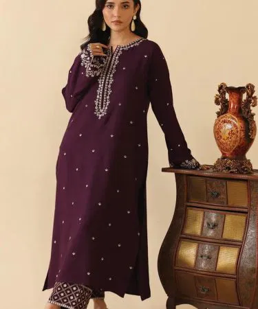 Women's embroidered lawn suit D#1137 – premium air‑jet lawn front view, imagecaption=Elegant 2‑PC embroidered lawn suit from Khareedo|Kharedo – perfect for summer occasions.