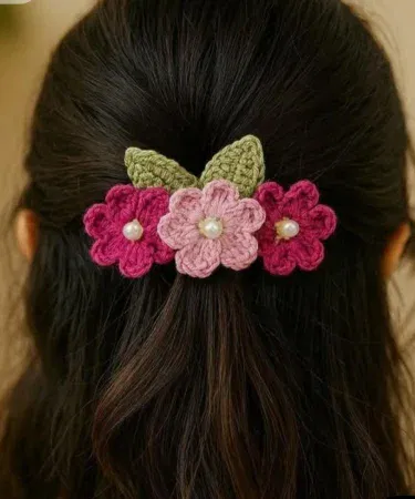 Handmade crochet flower hair pins and multicolor woolen bobby clips set for girls and women, imagecaption=Elegant handcrafted floral hair accessories perfect for everyday and special occasions,