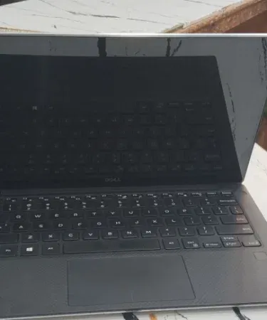 Dell XPS 13 9360 i7 8th Gen Touch Laptop – Premium 4K Ultra HD Laptop with Thunderbolt 3 Ports