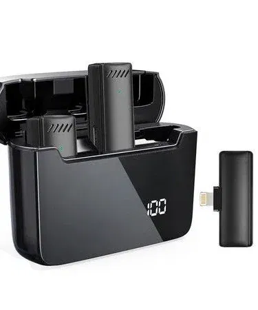2-in-1 Wireless Lavalier Microphone with Charging Case, noise‑reduction technology, power display shown on an iPhone, perfect for vloggers and interview recordings, imagecaption=2‑in‑1 Wireless Lavalier Microphone with Charging Case – ideal for YouTube, TikTok, live streaming and professional interviews.