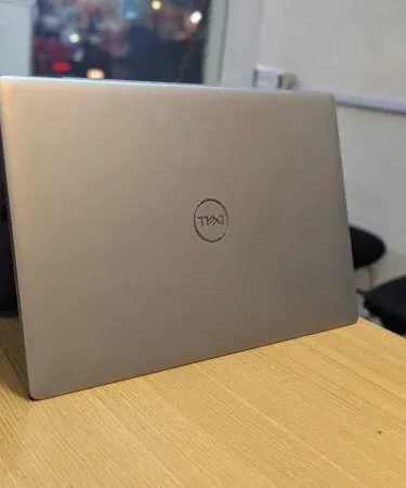 Dell Latitude 7410 i7 10th Gen laptop with 14‑inch Full HD display, 16 GB RAM and 256 GB SSD on a white background