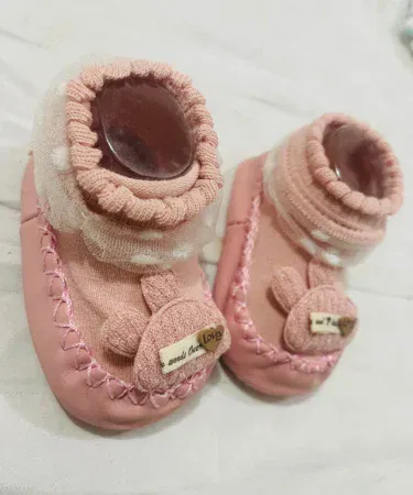 Hand‑stitched baby girl fancy shoes 0‑6 months, anti‑slip design, soft interior – perfect newborn gift