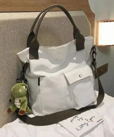 Stylish trendy ladies bag with large capacity for college students, imagecaption=Elegant ladies bag perfect for university girls – available at Khareedo & Kharedo,