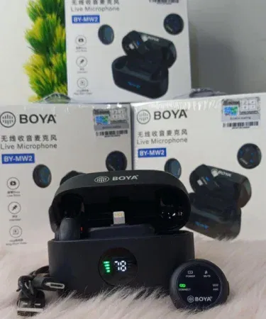 BOYA MW2 Wireless Microphone for Type‑C and iPhone – compact, high‑quality audio device, imagecaption=BOYA MW2 Wireless Microphone compatible with Type‑C Android phones and iPhone devices.