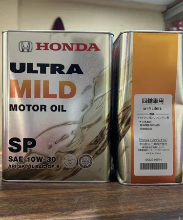 Honda engine oil 10W30 Ultra Motor Oil (4LI) bottle, imagecaption=Honda 10W30 Ultra Motor Oil (4LI) – high‑performance engine protection,