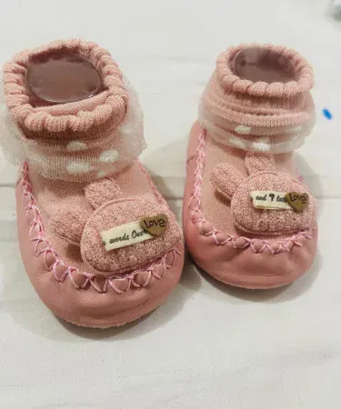 Hand‑stitched baby girl fancy shoes 0‑6 months, anti‑slip design, soft interior – perfect newborn gift