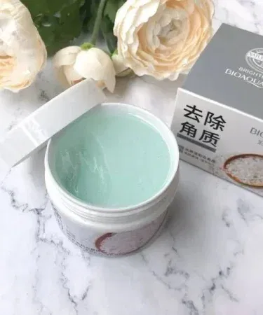 BIOAQUA Exfoliating Glowing Rice Face Gel Cream 140g – brightening and moisturizing rice gel cream in a sleek tube, imagecaption=BIOAQUA Exfoliating Glowing Rice Face Gel Cream 140g – your daily brightening and moisturizing solution.