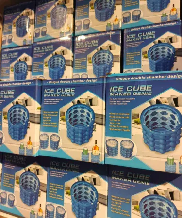 Flexible silicone ice bucket (Ice Cube Genie) filled with ice cubes, perfect for parties and outdoor events, imagecaption=Silicone Ice Bucket – Ice Cube Genie – durable, lightweight, and easy‑to‑clean.