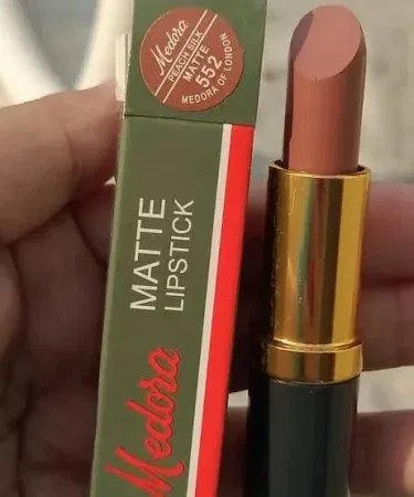 Madora Lipstick Shade 552 Peach Silk – premium matte peach‑nude lipstick for women , imagecaption=Elegant peach‑silk matte lipstick with long‑lasting smooth finish, available on Khareedo | Kharedo ,
