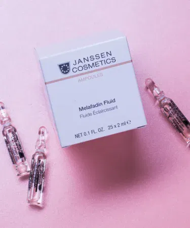 Janssen Cosmetics Melafadin Fluid Ampoule 2ml brightening ampoule for dark spot care and radiant skin, imagecaption=Janssen Melafadin Fluid Ampoule 2ml – brightening & skin‑tone correcting facial ampoule,