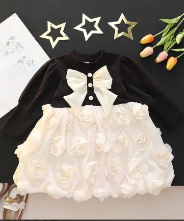 Baby girl beautiful frok lightweight 0.25kg dress sold in Pakistan