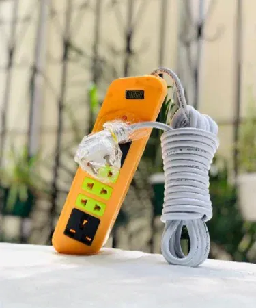 Extension board with six simple and two universal sockets and five meter copper wire