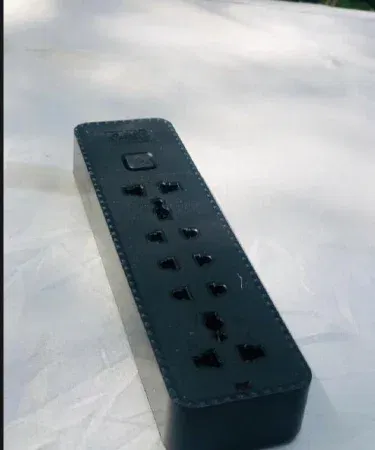 Heavy duty 3 socket extension box 3000W capacity power strip sold in Pakistan