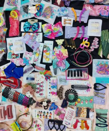 1KG bulk deal of 35-40 random kids accessories for sale in Pakistan