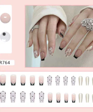 Press on artificial nails for girls and women, pack of 12 with glue, nail art for Pakistan