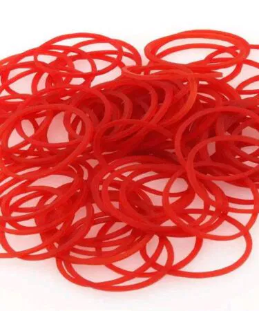 Pack of 100 thick, strong, reusable red rubber bands for various uses, sold in Pakistan.