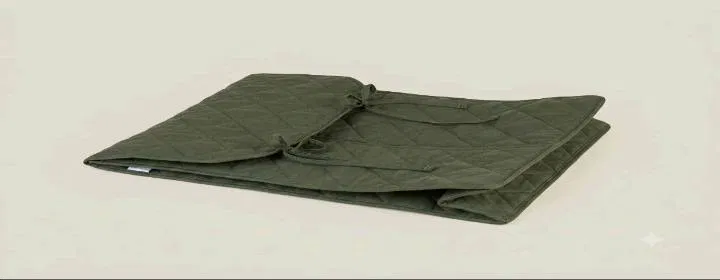 Army green multi-purpose clothes organizer for wardrobe storage with zipper closure