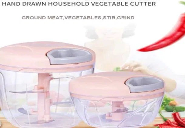Manual kitchen food chopper with 900ml capacity and stainless steel blades, sold in Pakistan.