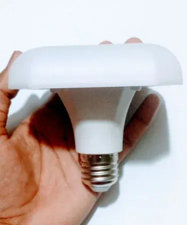 25W LED square bulb, super bright white light, E27 screw base, energy saving, 8-month warranty, Pakistan
