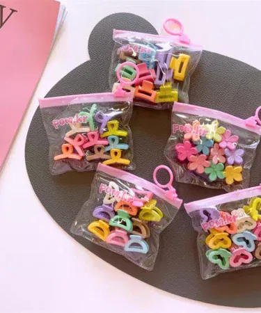 Pack of 6 small fashion solid colour hair claw clips for women's hairstyles in Pakistan