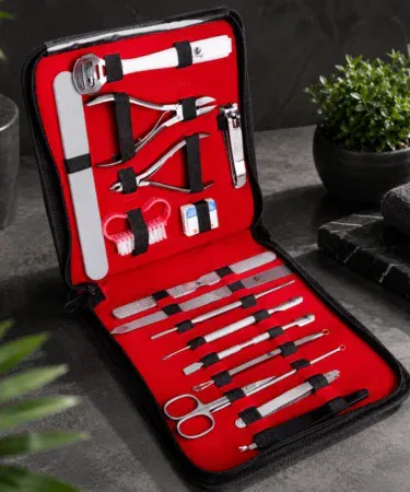 18 Pcs Manicure Pedicure Kit | Khareedo