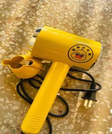 Compact blow hair dryer, portable, fast drying, hot and cold air, styling machine for men and women in Pakistan