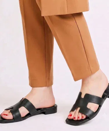 X Style women's flat slippers, casual comfort sandals, soft sole ladies footwear, available in Pakistan
