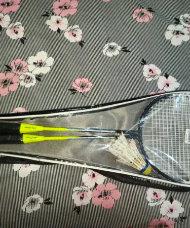 New HI QUA badminton racket for boys, suitable for ages 5-7, available in Pakistan.