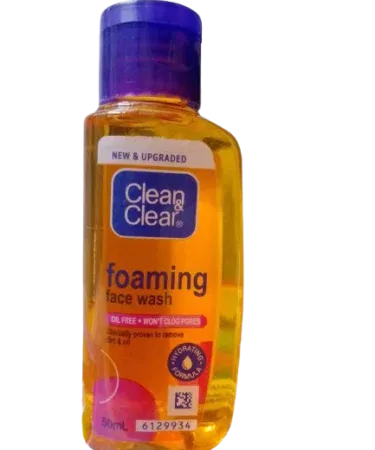 Foaming face wash 50ml for men and women, gentle cleansing, suitable for all skin types, sold in Pakistan