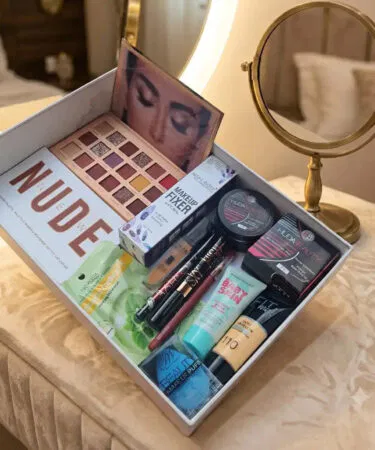 11 in 1 makeup deal including eyeshadow, foundation, concealer, and more, sold in Pakistan.