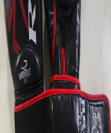 Rival custom cowhide leather boxing gloves for sparring and kickboxing, 16oz, unisex, sold in Pakistan